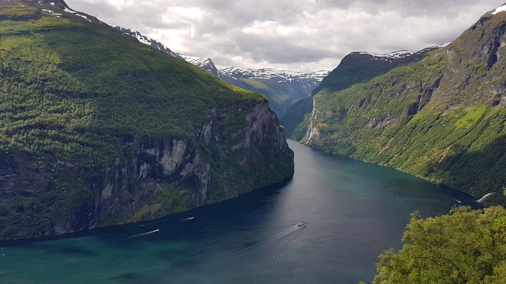 Blatind Apartments Stordal 外观 照片